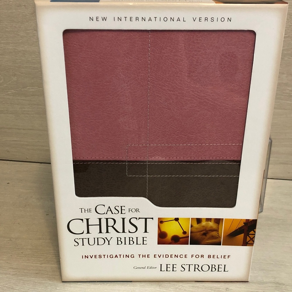 NIV The Case for Christ Study Bible Lee Strobel NEW IN BOX.